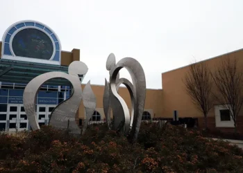 The Jewish Community Center in Overland Park is located near 115th Street and Nall Avenue. Photo credit Kaylie McLaughlin.