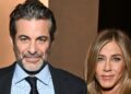 Jennifer Aniston spends first Christmas with Jim Curtis – NBC Chicago