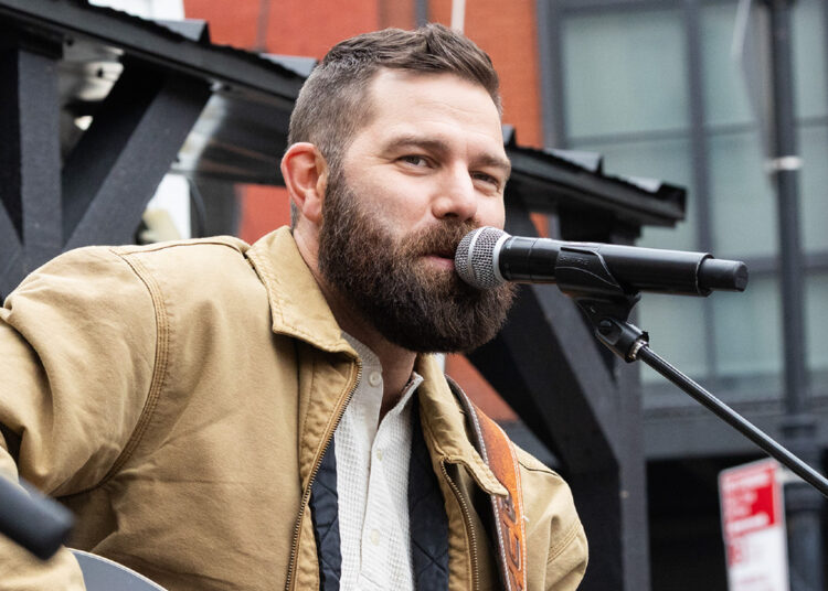 Jordan Davis Previews His 'Dick Clark's New Year's Rockin' Eve' Performance
