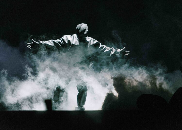 Kanye West Reveals He's Preparing to Release a New Album