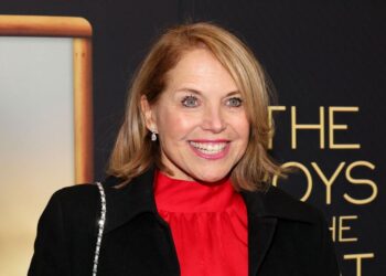 Katie Couric shares tragic throwback photo with emotional message - Celebrity News - Entertainment
