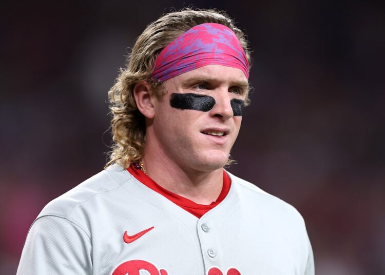 Philadelphia Phillies v Arizona Diamondbacks