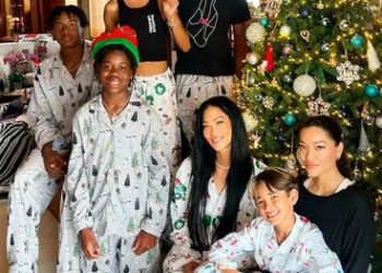 Kimora Lee Simmons/Instagram Kimora Lee Simmons with kids Jayden, Gary, Aoki, Kenzo and Wolfe