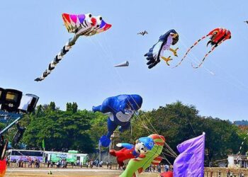 Kite festival with IT & other employees at Hitech City’s Tummidikunta, film celebrities at Kukatpally Nallacheruvu lake from January 11