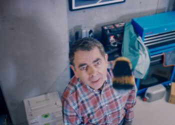 Man vs. Bee 2022