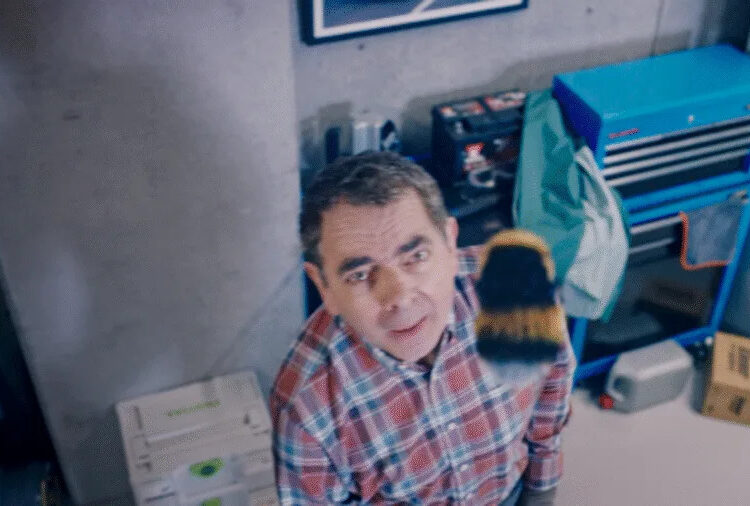Man vs. Bee 2022