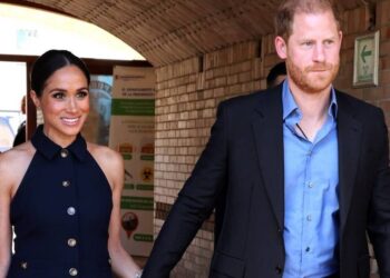 Prince Harry & Meghan Markle Felt 'Sidelined' Because of The Queen — Source