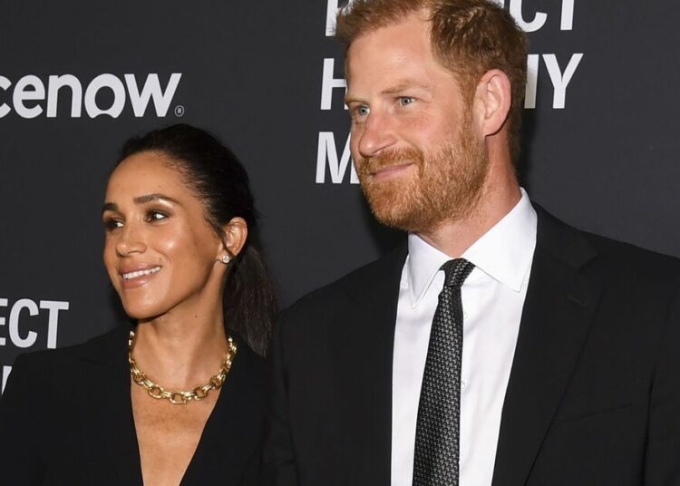 Prince Harry and Meghan Markle 'auction off £75,000 fancy dinner' | Royal | News