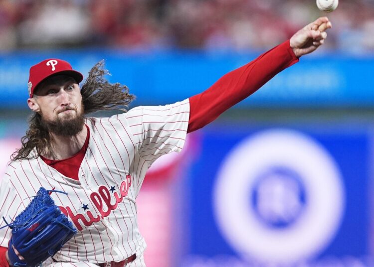 Royals acquire left-hander Matt Strahm from Phillies for right-hander Jonathan Bowlan