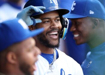 Royals sign Maikel Garcia to five-year contract extension