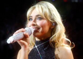 Sabrina Carpenter Gifts Fans 'Man's Best Friend' Bonus Track Version