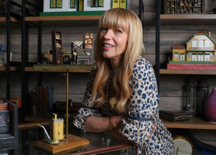 Sara Cox presenting The Marvellous Miniature Workshop