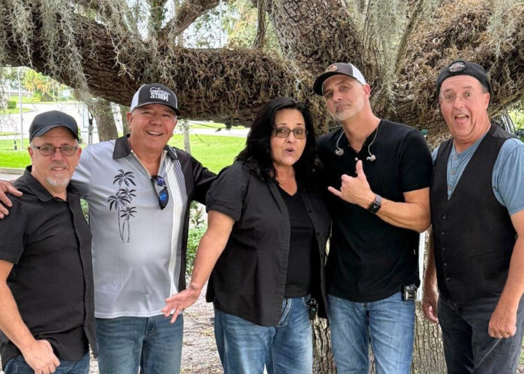Sebastian’s Christmas weekend brims with live music and local events – Sebastian Daily