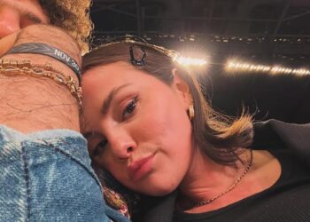 Selena Gomez Shares New Photos With Benny Blanco as They Celebrate Holidays