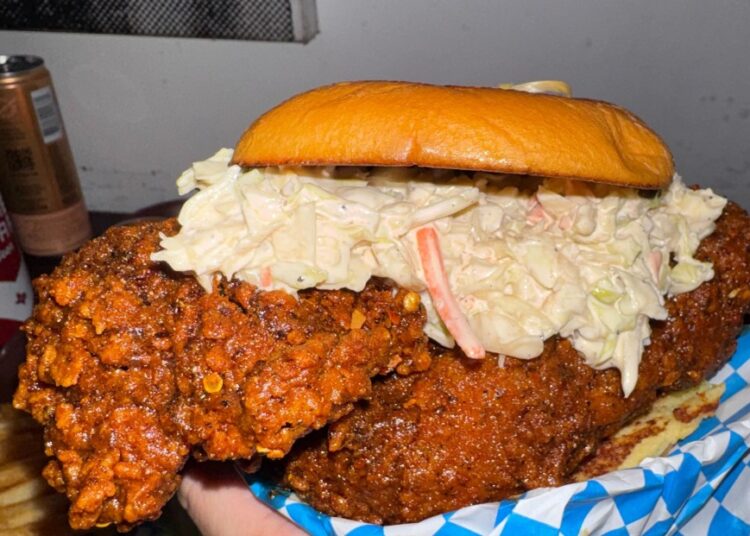 Some of New York’s Best Fried Chicken Is Hiding Inside a Music Venue 