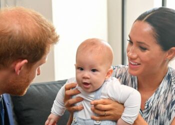 Special military tribute behind Harry and Meghan's son Archie's name - Celebrity News - Entertainment