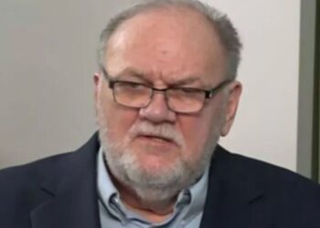 Thomas Markle speaks out from hospital bed to rubbish Meghan's claims | Royal | News