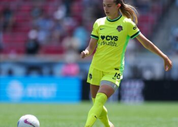 Utah Royals FC sign hometown forward Courtney Brown