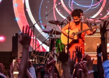 Members of Neeraj Arya's Kabir Cafe music band perform at a concert. (HT File Photo)
