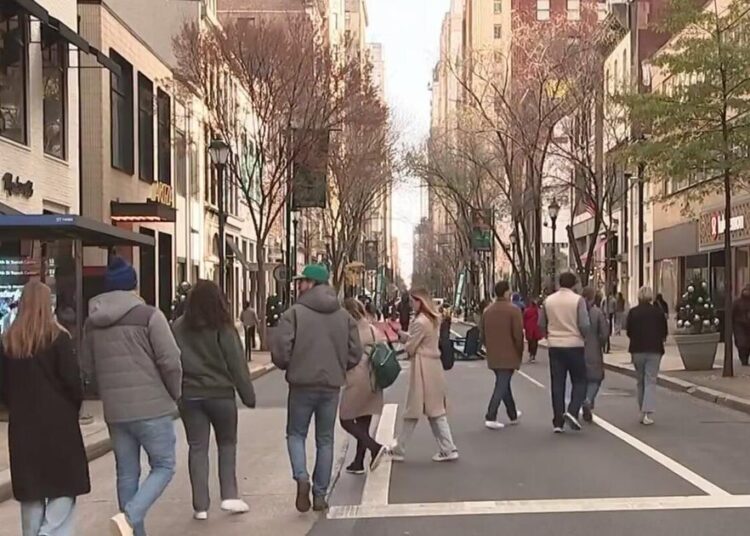 West Walnut Open Streets draws crowds, holiday cheer to Center City Philadelphia