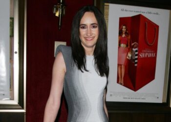 ‘Marvelous Mrs. Maisel’ actress Wenne Alton Davis struck by car, dies