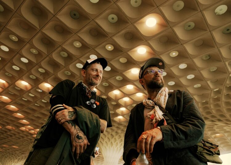 Jamie Hewlett & Damon Albarn - Mumbai Airport Octo
