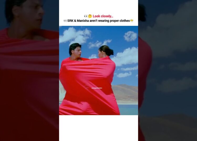 the dance🙄🤣 #bollywood #song #unwrappedwisdom #viralshort #funny #fashion #gossip #movie #dance #srk