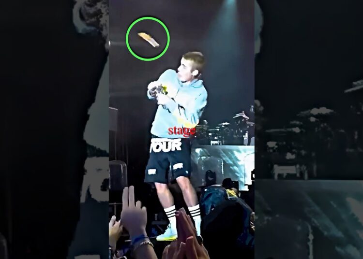 Fans Throwing Water at Artists on Stage 😳💦