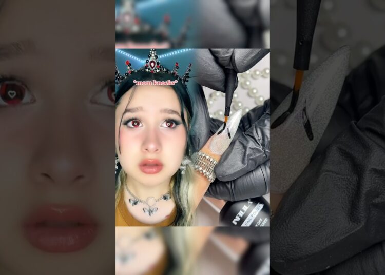 #POVYour Eye Color Decides Your Fate👀(pt.2)( 💚=royalty, 💙=basic, 🤍=peasant, ❤️=???)