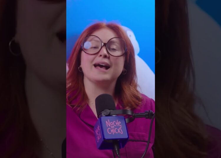 Su ex fantasma me agobiaba #chisme #comedia #podcast