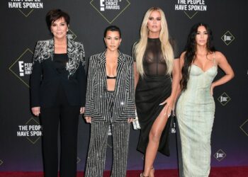 Khloe Kardashian reveals how her family handles splitting costs – NBC New York