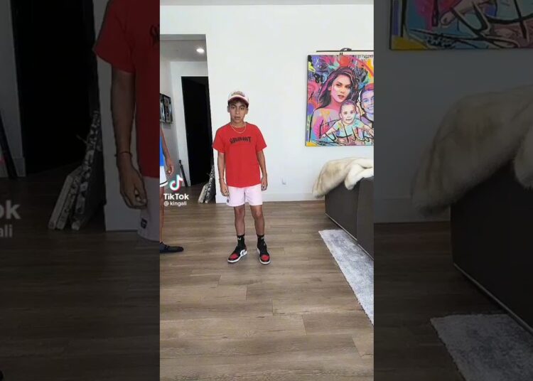 Ferran and Ali Dance moves. @royaltyfam