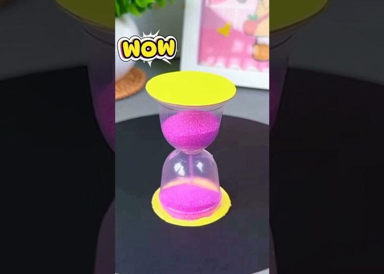 You can make a fun hourglass toy✨#shorts #art #diy #muktaartandcraft #youtubeshorts