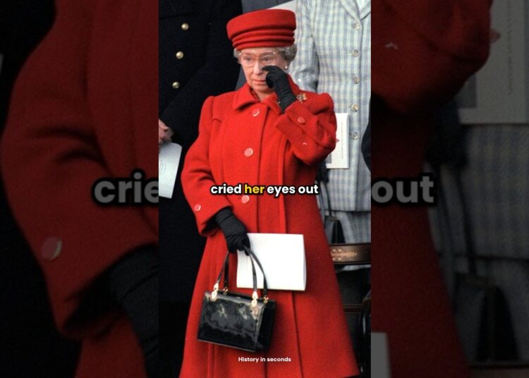 Queen Elizabeth crying 😭 #royalfamily #queenelizabeth #queen #usa #royal #kingcharles #nyc #royalty