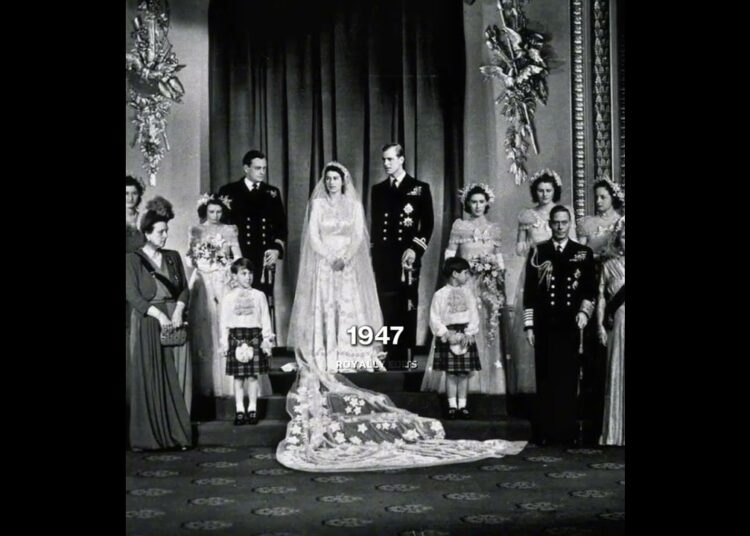 Royal Weddings of the Heirs to the British Throne, What Would You prefer? #britishroyalfamily