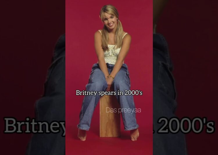 Britney spears 2000’s look #britneyspears #2000s #look #celebrity #singer #beauty #fashion