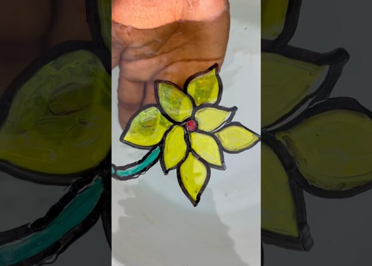 Beautiful 😻 flower 🌼 drawing on hand #art #funny #viral #shorts