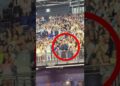 Sabrina Carpenter ve a su padre entre la multitud #artist