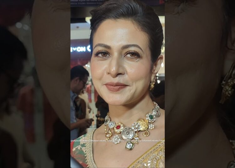 Koel🤍#koelmullick #shorts #viralvideos #viralshorts #viral #bengalicinema #shortvideos #gossip #svf