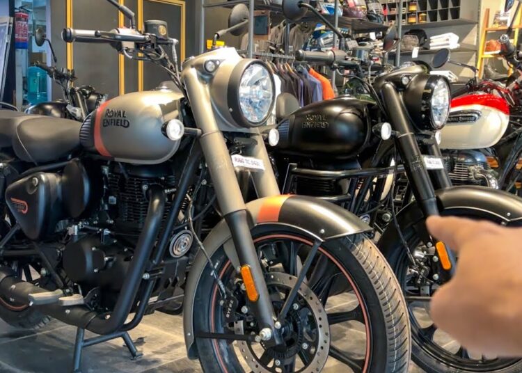 2026 All New Royal Enfield Classic 350 BS7 Dark Series Full Review