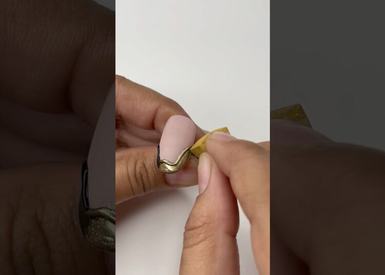 Isolated French Chrome Nail Art #nails #nailart #ytshorts #shorts #simplenails