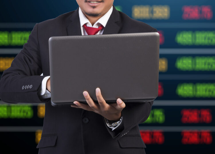 AMC Entertainment (AMC) Exceeds Market Returns: Some Facts to Consider