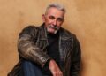 Aaron Tippin Signs With 8 Track Entertainment, Celebrates Living Legends Of Aviation Induction