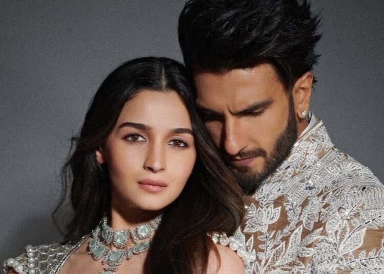 Alia Bhatt heaps praises on Ranveer Singh Dhurandhar Voice of todays India