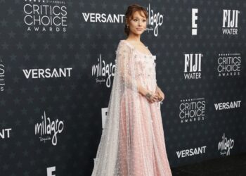 All the Best Red Carpet Looks From the 2026 Critics Choice Awards