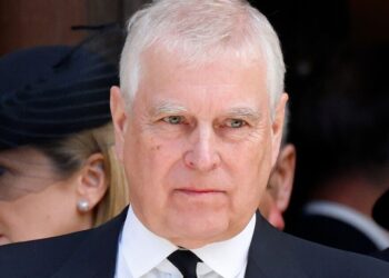 Andrew Mountbatten-Windsor 'ready to leave UK and never look back' | Royal | News