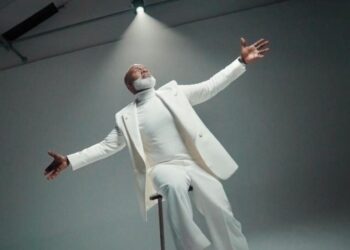 BeBe Winans (white) 2026