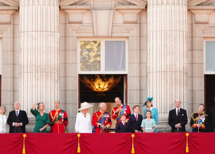 Britain's Royal Family is hiring a letter writer paying $43k based at Buckingham Palace