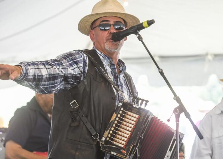 Cajun accordionist Horace Trahan gets candid in social video | Entertainment/Life