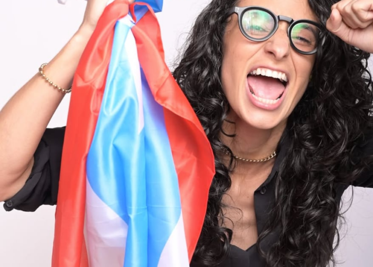 Celimar Rivera Cosme is set to make history as she leads the signing program during Bad Bunny’s Super Bowl halftime performance.